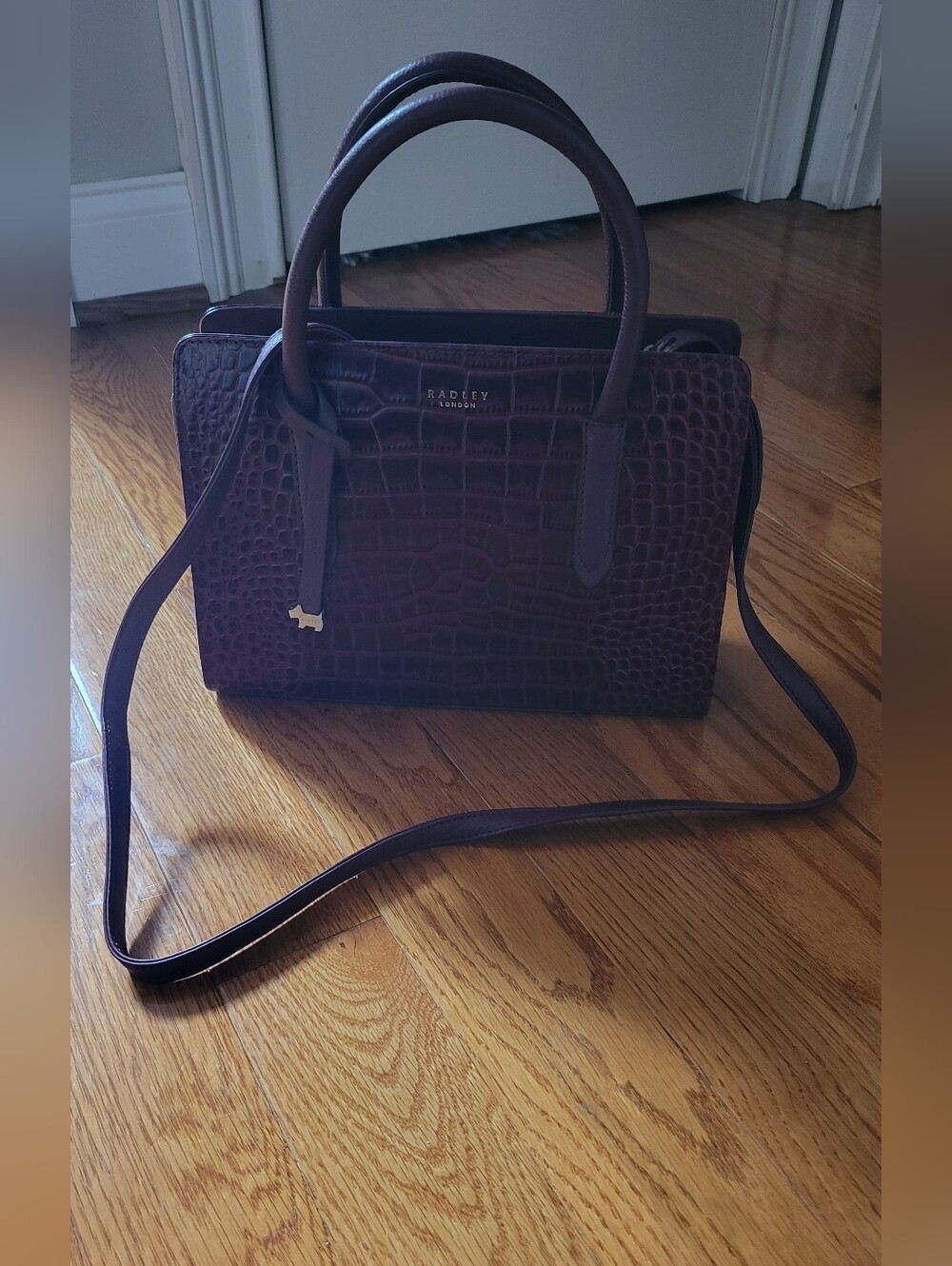 RADLEY LONDON Red Croc-Embossed Satchel with Detachable Strap